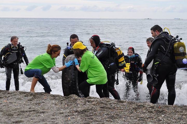 Buceadores voluntarios registran con la App MARNOBA las más de 4 toneladas de residuos retirados en la Gran Limpieza Nacional de Fondos Marinos en 16 puntos del litoral español