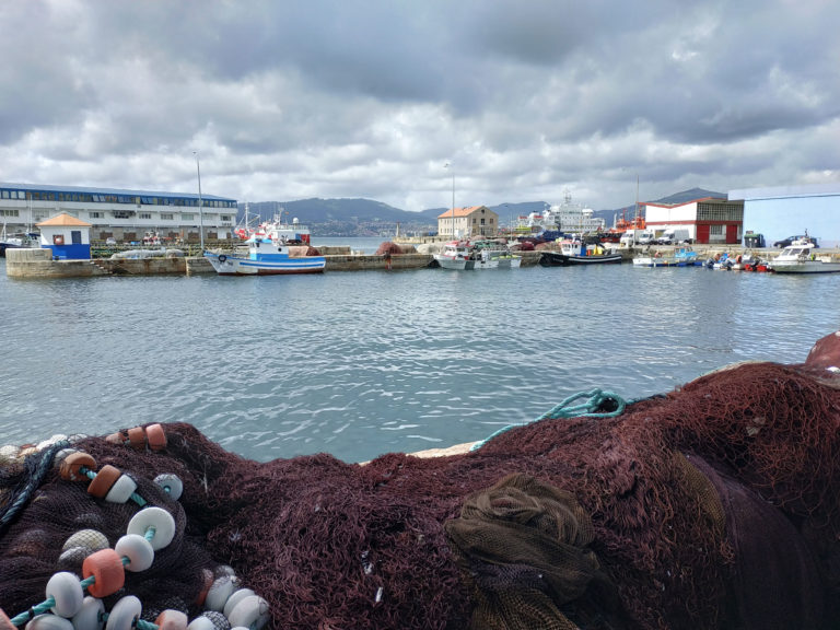 Primeras pruebas de reciclado para convertir las redes de pesca en desuso en ropa deportiva y otras aplicaciones